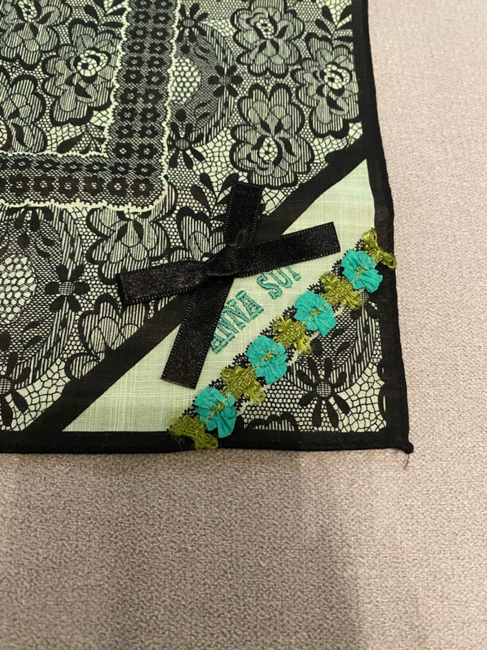 Anna Sui Small Scarf, Got From Japan, Never Been Used - Picture 2 of 4